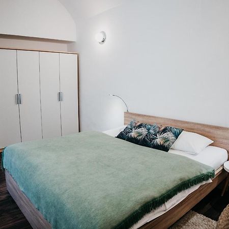 Appartamento Ah Alzbetina Košice Esterno foto